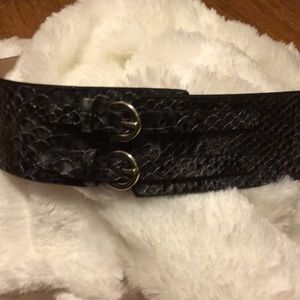 Reptile print belt